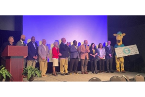 Service One Credit Union Southcentral Kentucky Community and Technical College Foundation (SKYCTC) check presentation