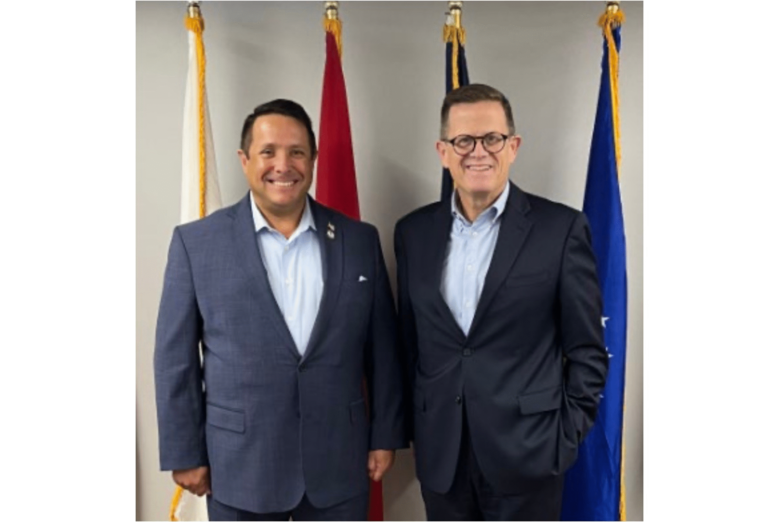Pictured left to right: Anthony (Tony) Hernandez, President/CEO of the Defense Credit Union Council (DCUC), and Scott Simpson, CEO of California, Nevada, and Utah credit union leagues and incoming President/CEO of America’s Credit Unions (ACU).